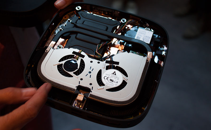 The Elite Slice’s guts.